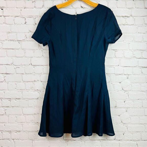 NEW with Tags Tobi Navy Plunge V-Neck Short Sleeve Mini Skater Dress - Picture 8 of 13